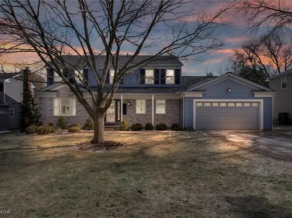 17020 Deer Path Dr, Strongsville, OH 44136