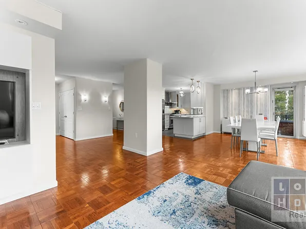 568 Grand Street image 4 of 27