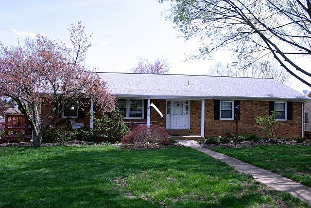 1st image of 1118 S Dogwood Dr