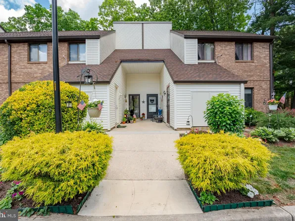 23 Country Hickory Ln #23H, Egg Harbor Township, NJ 08234