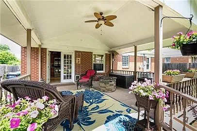 1504 Johnston Dr — Photo 10