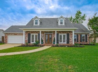1616 Lake Salvador Dr, Harvey, LA 70058