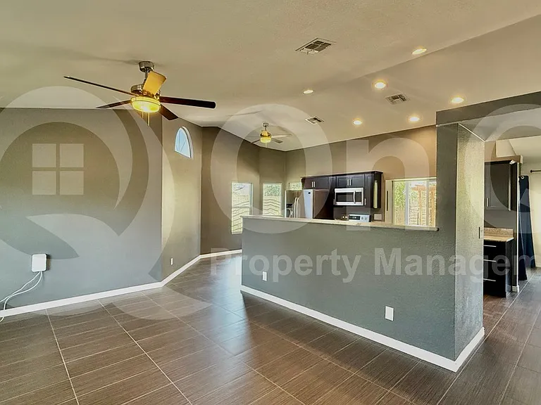 18439 N 56th Dr — Photo 7