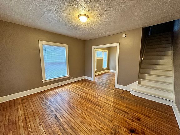 4th image of 912 Martin Luther King Junior St