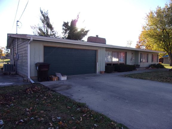 5th image of 320 Westmore Dr
