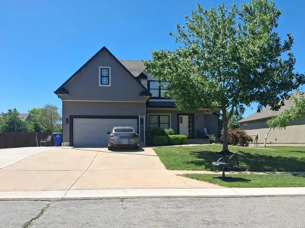 551 E Skylark St, Gardner, KS 66030