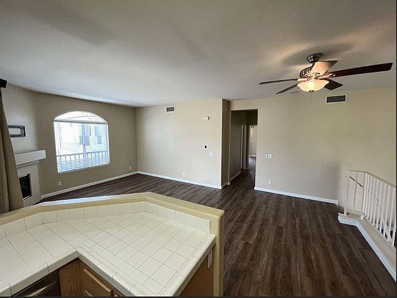 Living room / Kitchen