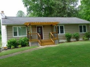 309 Foothills Dr, La Follette, TN 37766