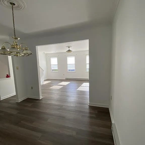 525 Papa Ct — Photo 9