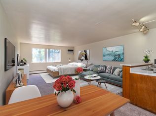 1033 Downing St, Denver, CO 80218