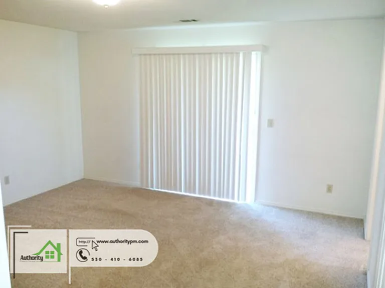3323 Forest Homes Dr — Photo 16