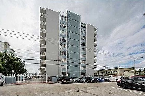 3rd image of 2016 Bay Dr APT 506