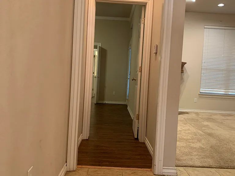16605 Farmington Way — Photo 35