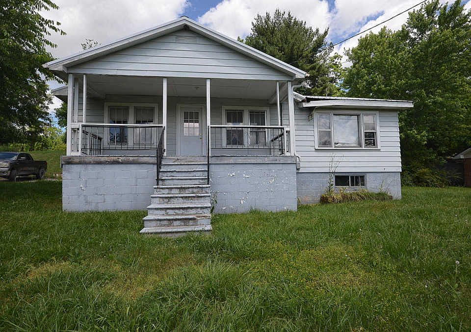 1st image of 110 Malone Dr