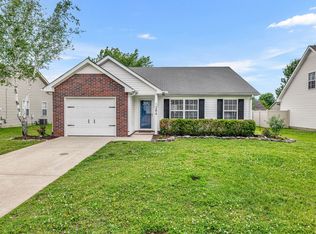 1284 Dalmally Dr, Murfreesboro, TN 37128