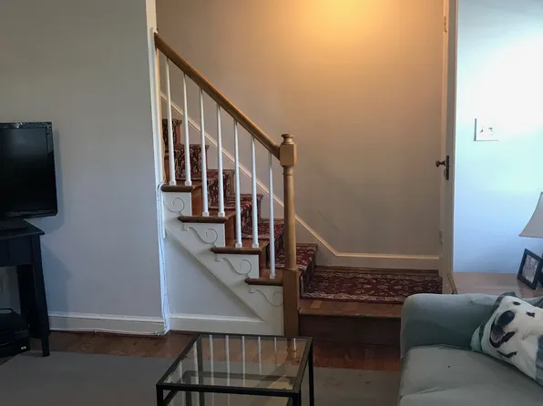 631 N Oakland St, Arlington, VA 22203