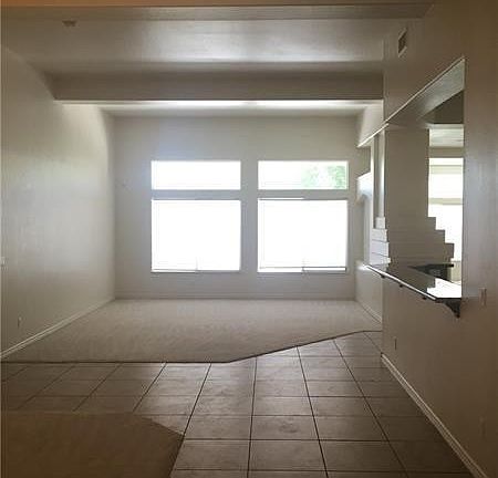 4th image of 6245 Hawthorn Woods Ave