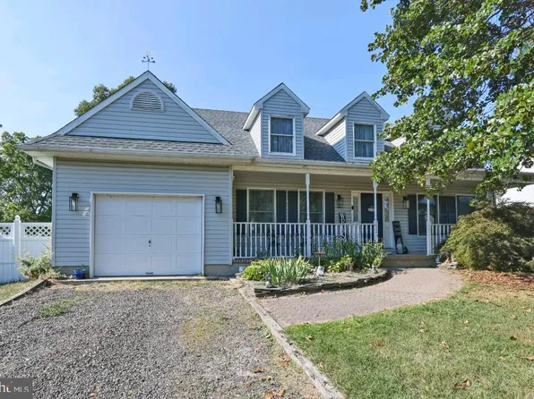152 Mooring Rd, Manahawkin, NJ 08050