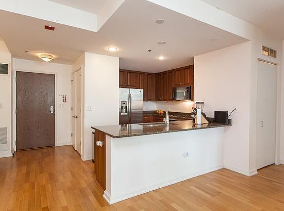 3rd image of 162 E 122nd St