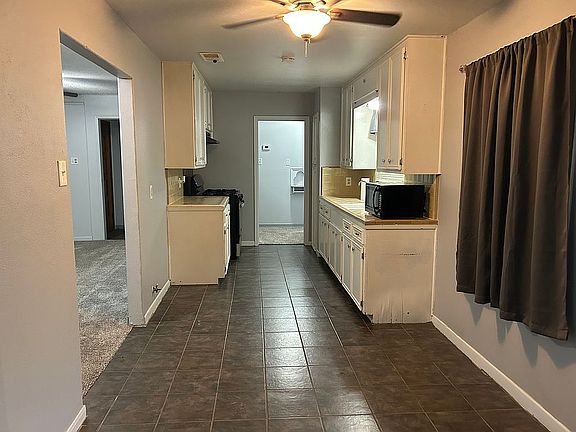 Kitchen with breakfast area