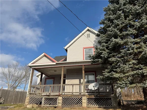 1817 3rd St NE, Canton, OH 44704