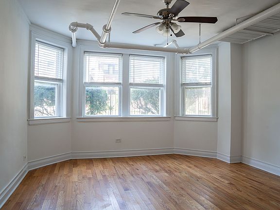 3rd image of 4329 N Francisco Ave #0