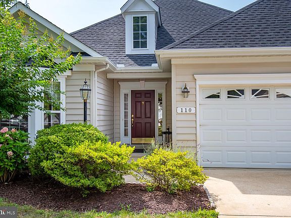 3rd image of 110 Sonata Way
