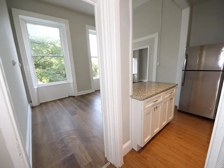 1402 Eutaw Pl #4 — Photo 2