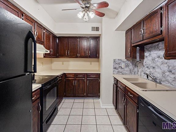 3rd image of 1242 Sharlo Ave #C-2