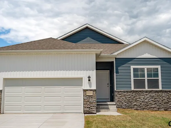 6515 187th St, Elkhorn, NE 68022