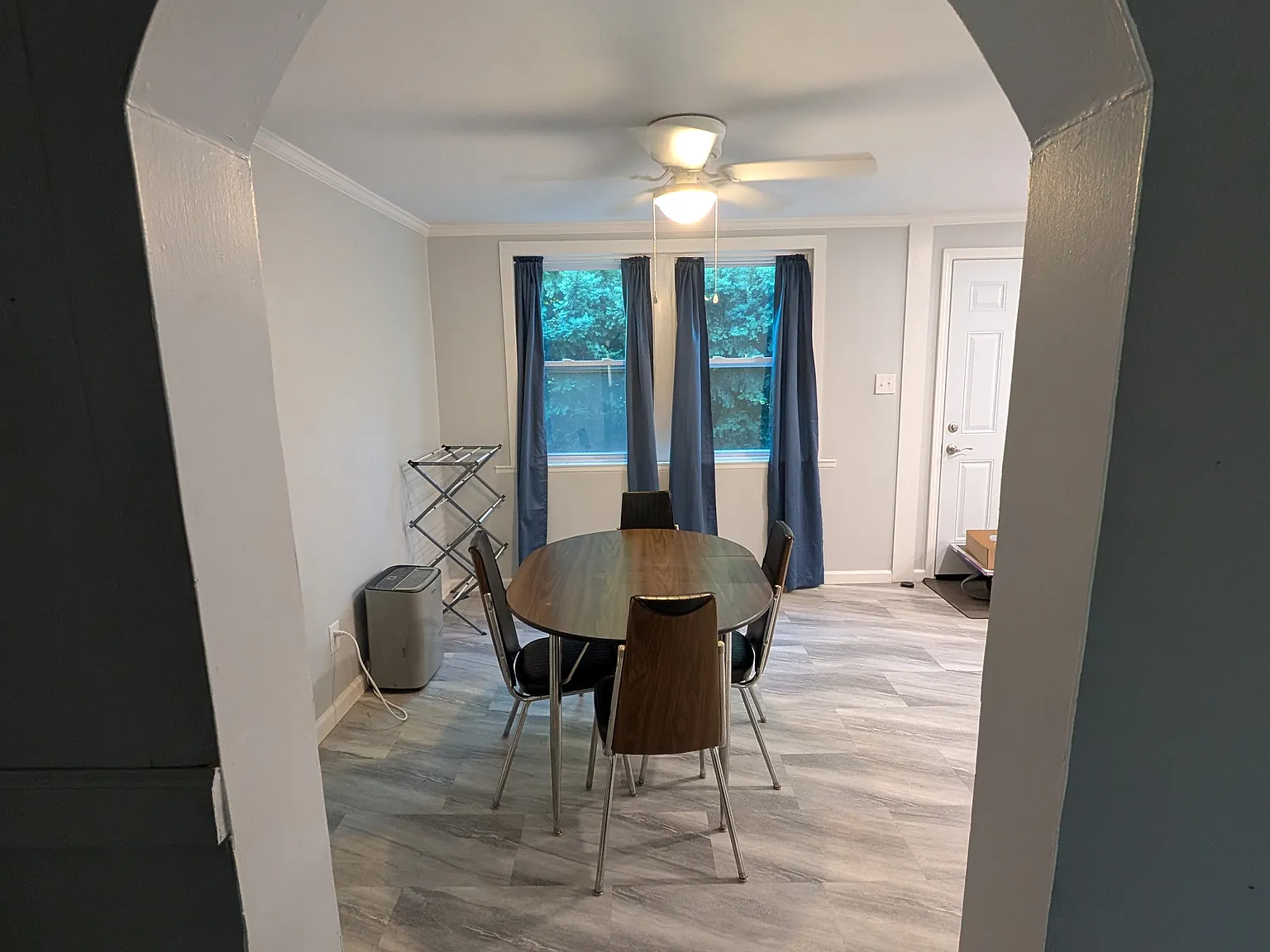 2 bed, 976 sqft, $1,650 — Photo 4