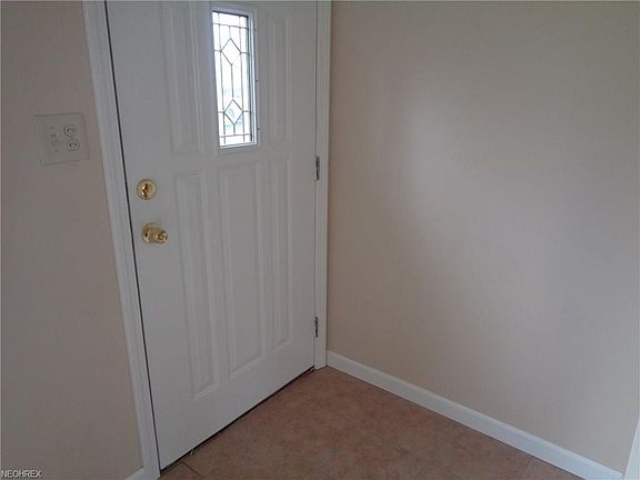 3rd image of 1244 East Blvd
