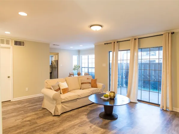 2719 Silver Creek Dr APT 110, Arlington, TX 76006