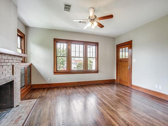 3rd image of 601 W Enon Ave