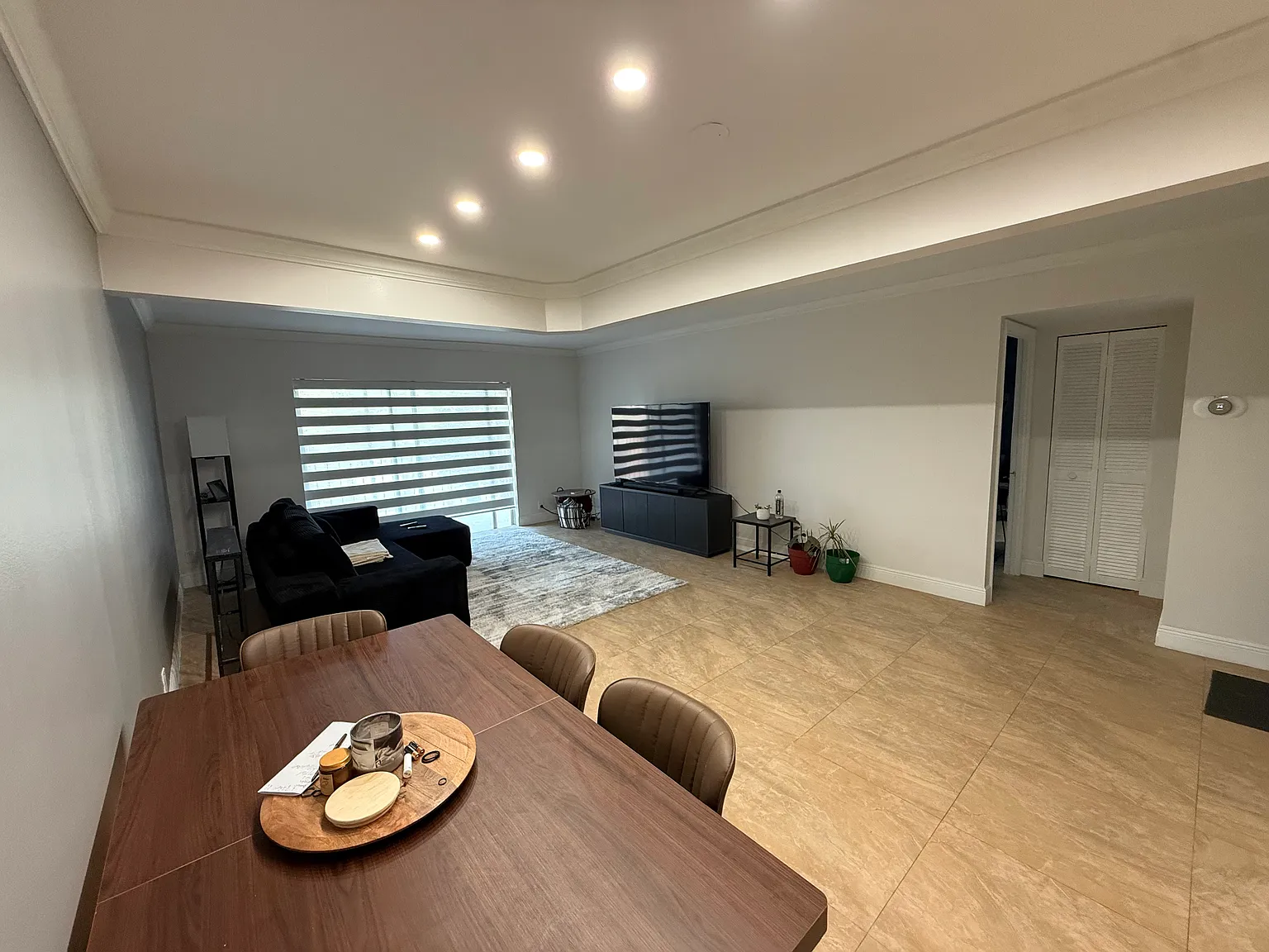 1 bed, 1.5 bath, 871 sqft, $1,750 — Photo 2