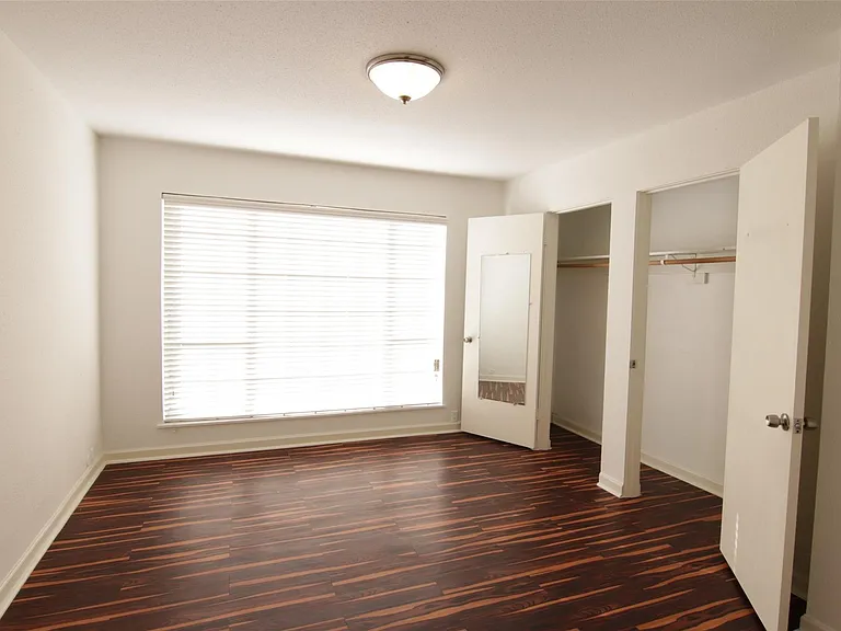 2101 Fountain View Dr #35 — Photo 13