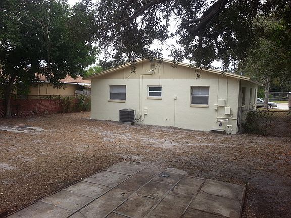 3rd image of 869 54th Ave S
