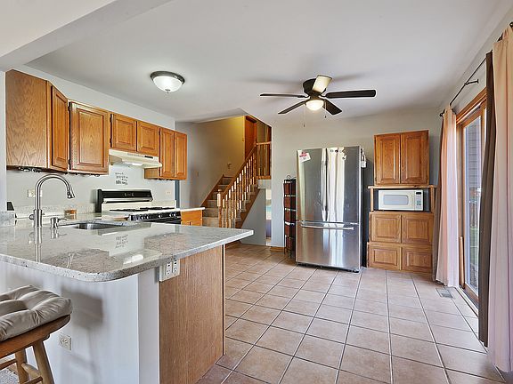 4th image of 187 Knollwood Dr