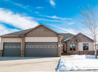 1937 Pentland St, West Fargo, ND