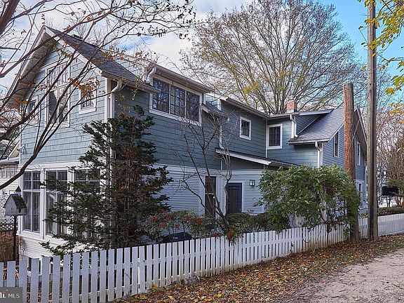 4th image of 5400 Galena Pl NW