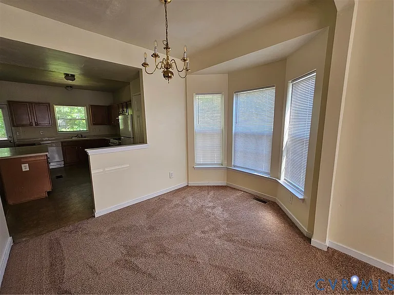 8722 Springwater Dr — Photo 4
