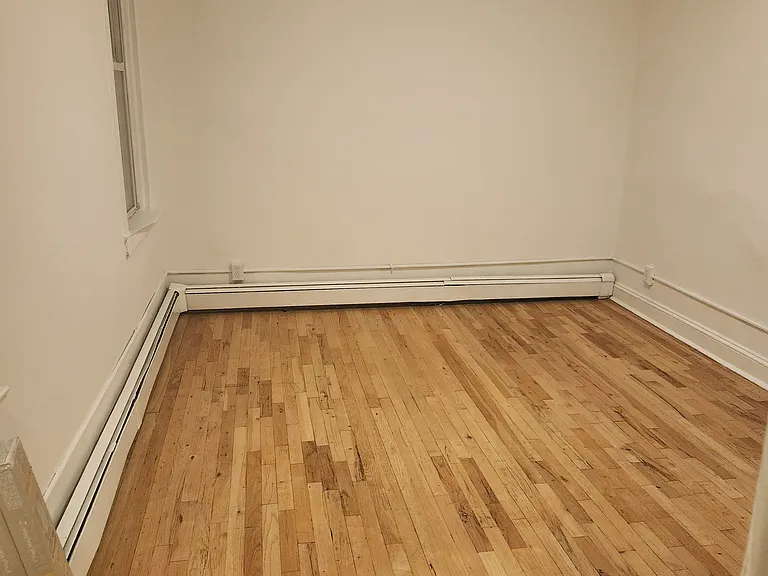 655 6th St #2L — Photo 3