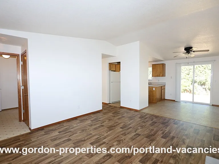 9641 SE Schiller St — Photo 5