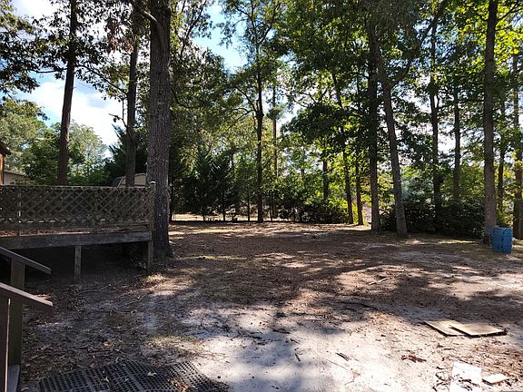 2nd image of 326 Cloverdale Ln