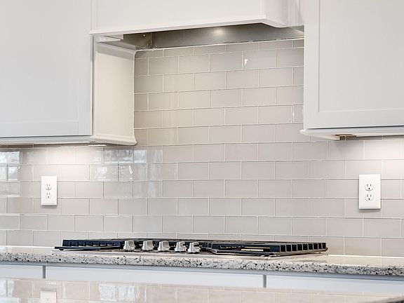 5th image of 248 Rosemary Way