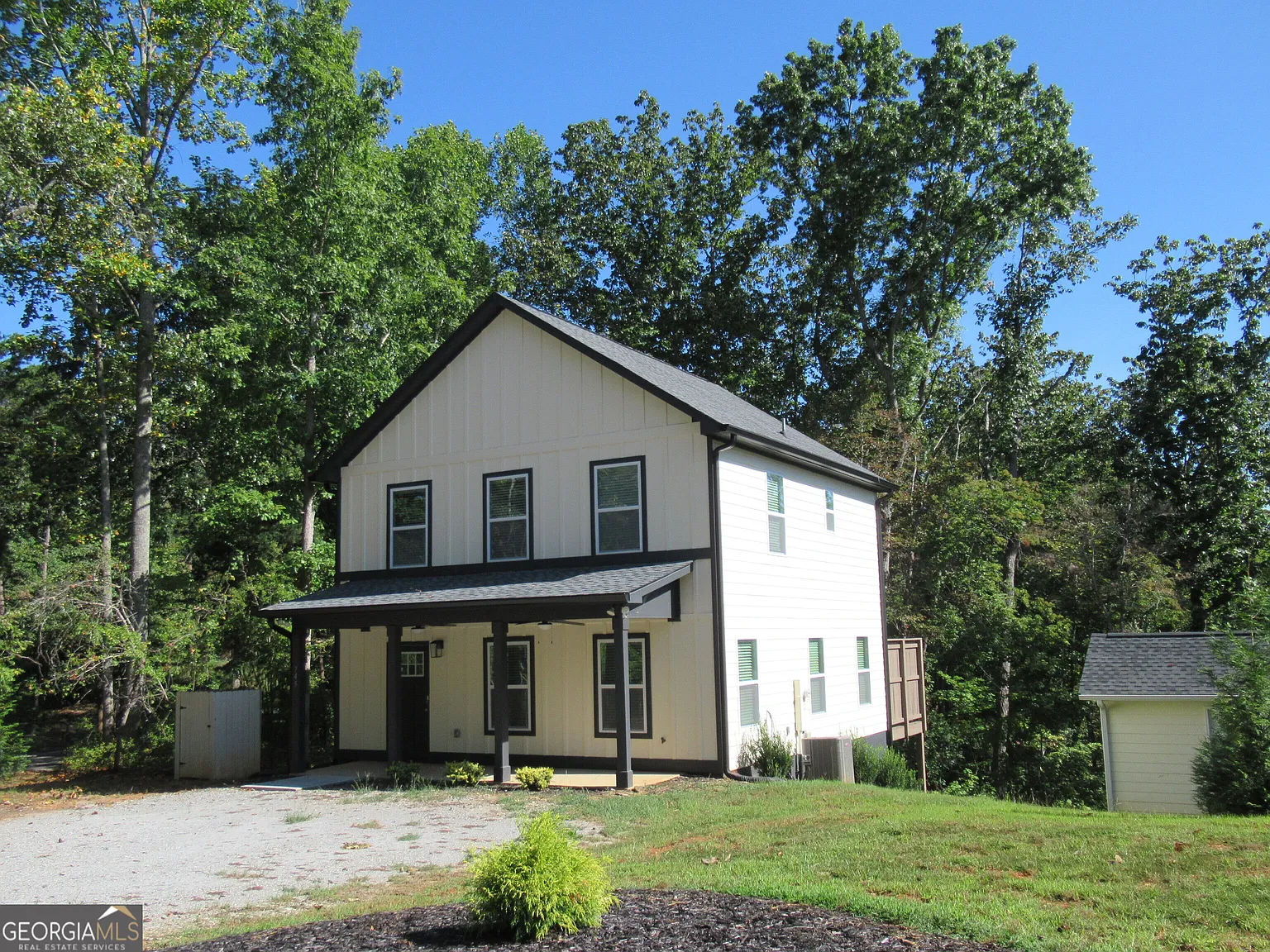 3 bed, 2.5 bath, 1500 sqft, $1,900 — Photo 3