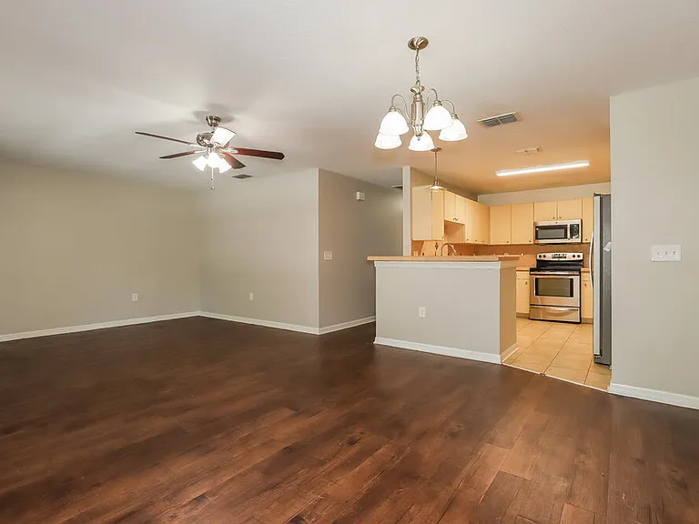 10326 Summerview Cir — Photo 5