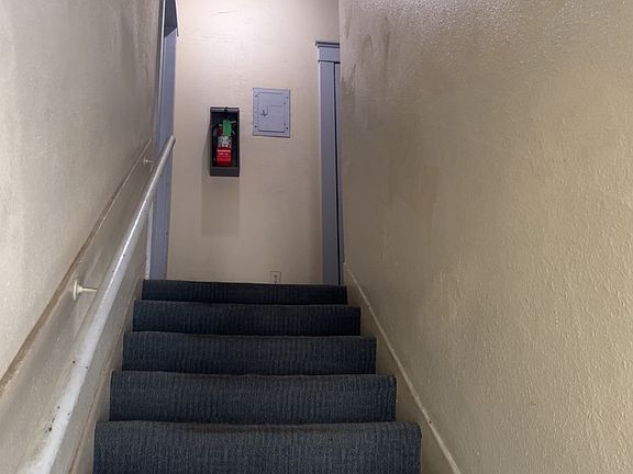 2nd image of 954 N Gibbs St #2