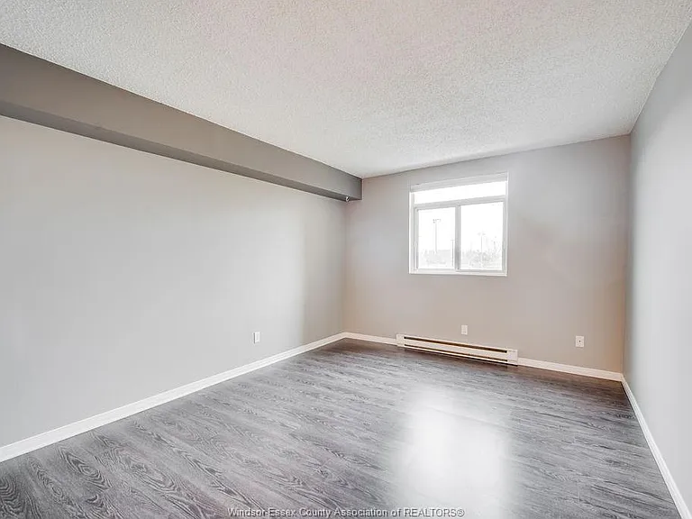 9099 Riverside Dr E #221 — Photo 9