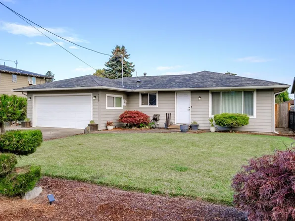 4689 Indiana Ave NE, Salem, OR 97305